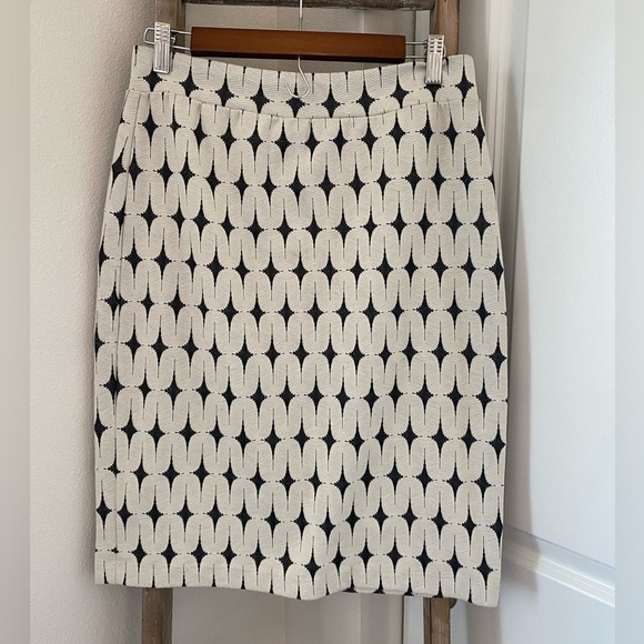 Renee C. Dresses & Skirts - NWOT - Renee C. - High Waisted Pencil Skirt - Size Large